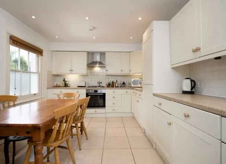 Spacious 3 4 Bedroom House Near Piccadilly Line