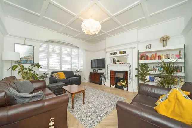 Four Bedroom Semi-Detached House for Sale Telford Avenue London SW2