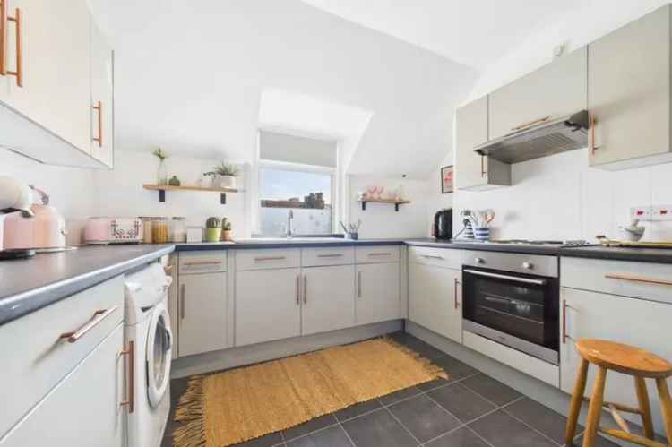 1 Bedroom Flat For Sale Near Folkestone Central Station