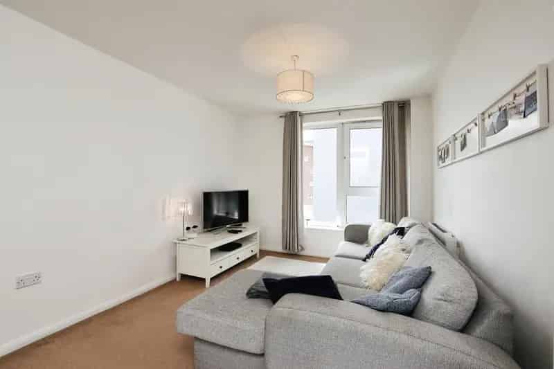 2 Bedroom Flat to Rent