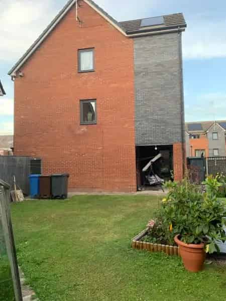 Large 3 4 Bed House Near Hillsborough Town
