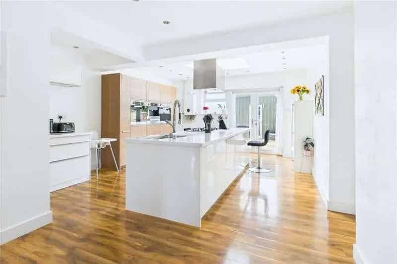 3 Bed House for Sale in Swindon