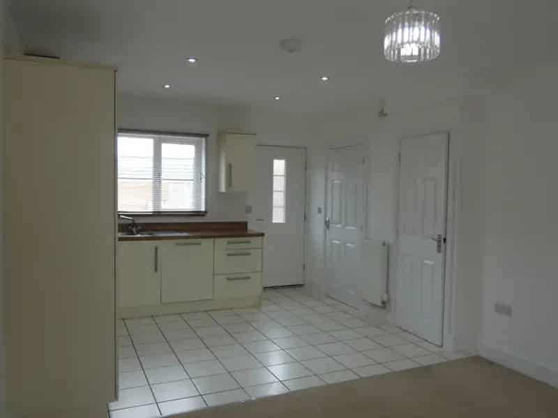 2 Bedroom House To Rent Available 2025
