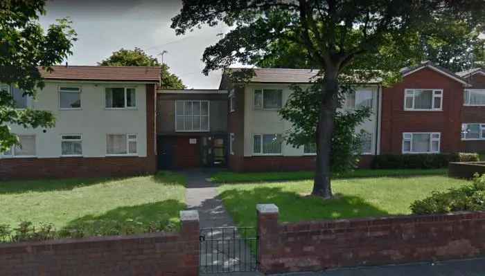 1 Bed Flat Netherton for Single Couple 18 Support Needs