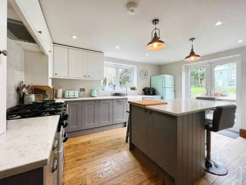3 Bed Detached Cottage For Sale in Nonington