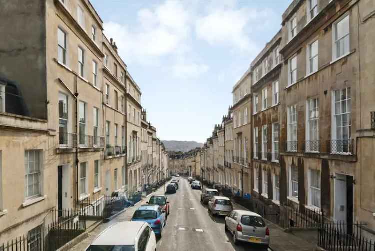 1 Bedroom Apartment for Sale Georgian Building