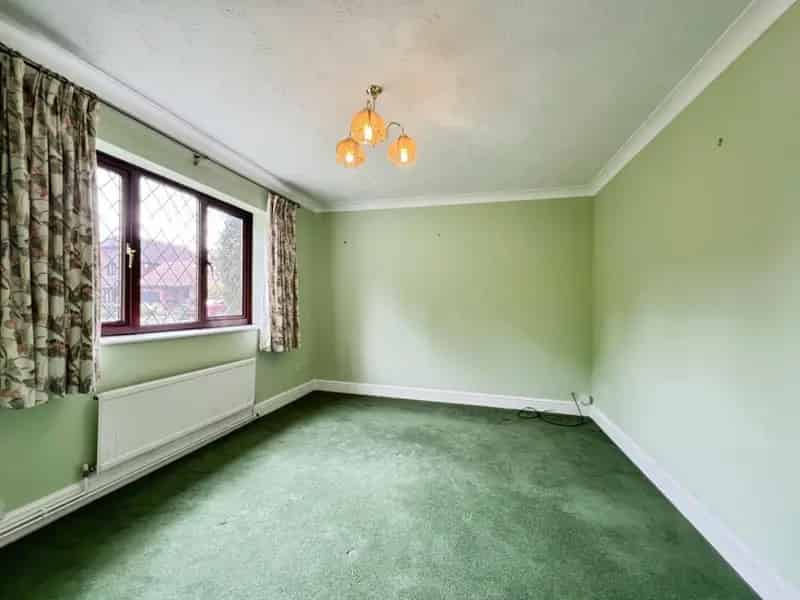 3 Bedroom Detached House For Sale Saxon Close Hythe