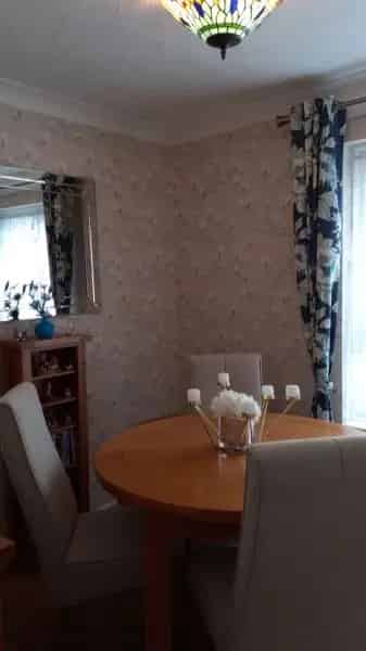 Over 50s Cliftonville 2-bed Flat Clifftop Views Near Beach