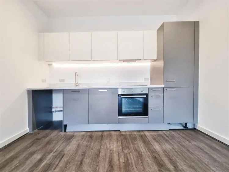 2 Bedroom Flat Bolton 637 sq ft Modern Living