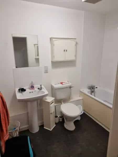 One Bedroom Flat Near Canary Wharf DLR