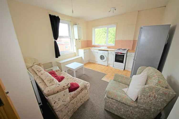 3 Bedroom Student Flat Near University