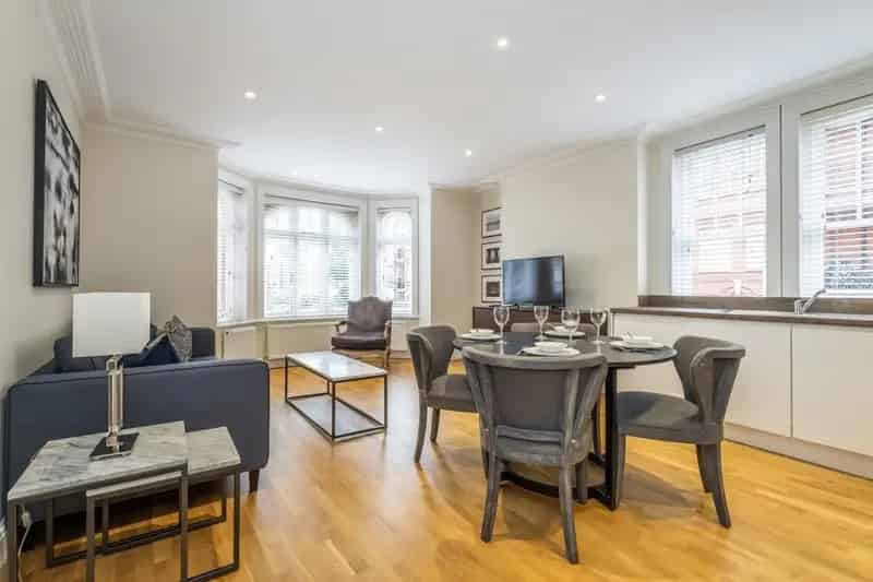 2 Bedroom Apartment Hammersmith Near Ravenscourt Park