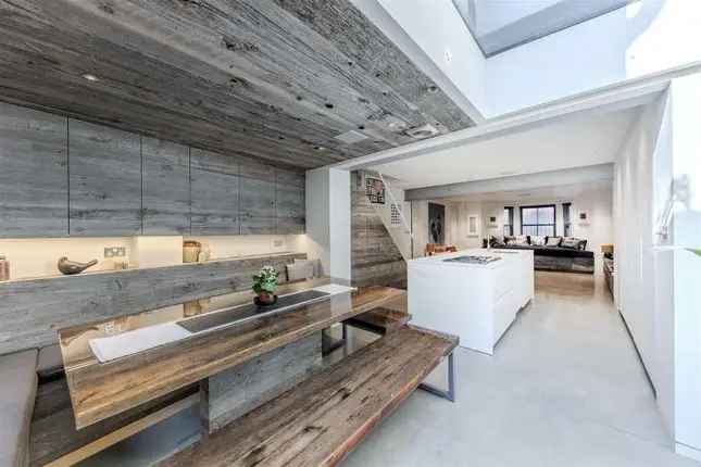Chelsea Family House for Sale Cremorne Road SW10
