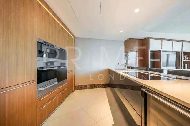 Flat to rent in The Tower, One St George Wharf, London SW8