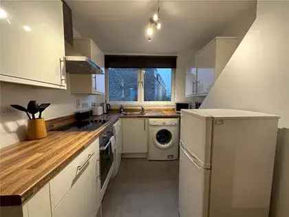 2-Bedroom Flat Aberdeen City Center - Close to Universities