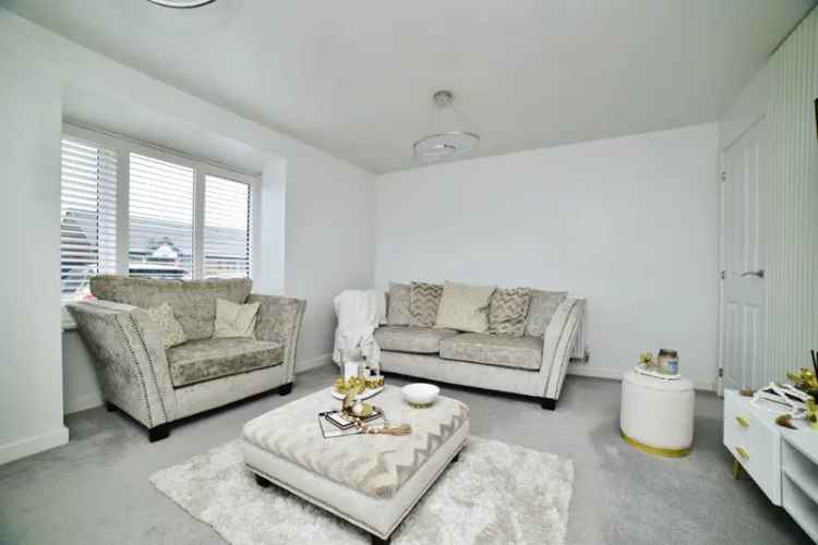 Family Home with Conservatory and Ample Parking