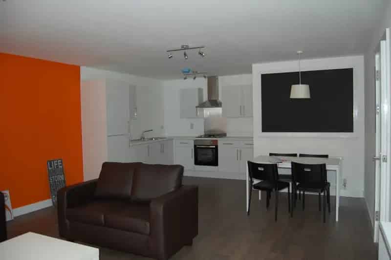 3 Bedroom Flat To Rent Available August 21 2025