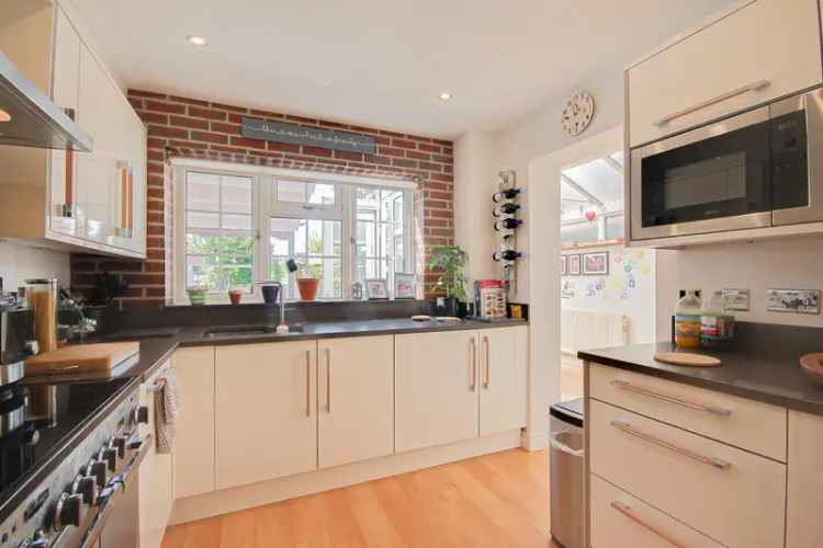 4 Bedroom Semi Detached House For Sale
