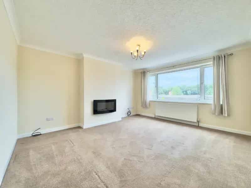 2 Bedroom Bungalow To Let Royston Barnsley