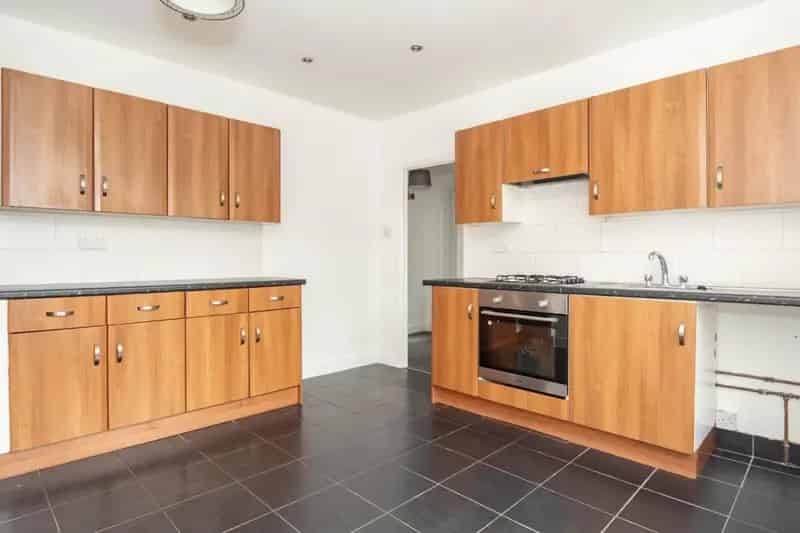 3 Bedroom House To Let Bramley Leeds