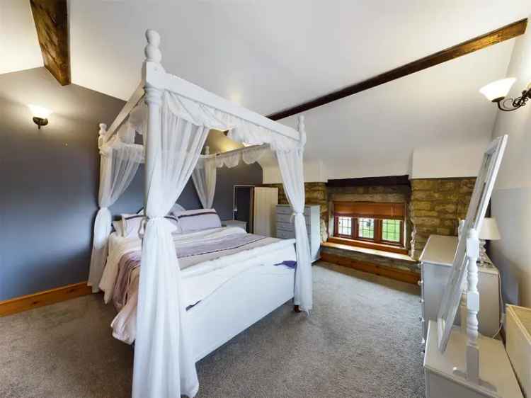 Detached house For Sale in Wakefield, England