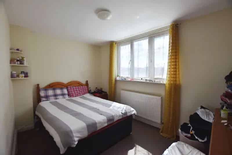 2 Bedroom Apartment To Let Available August 4th 2025