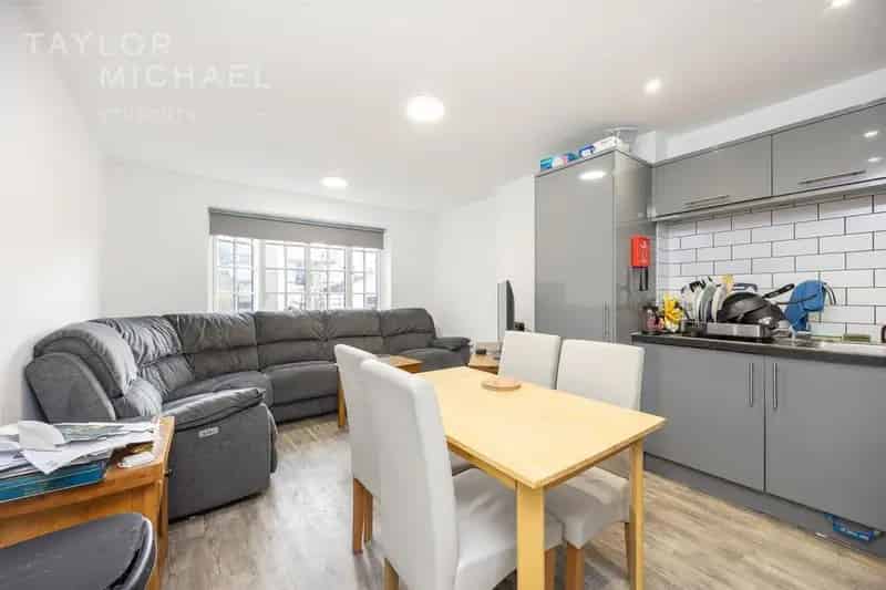 4 Bedroom Student Apartment Brighton Furnished Bills Included