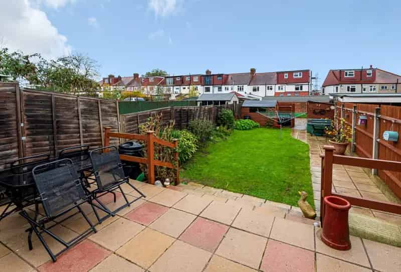 3 Bedroom House for Sale in Morden