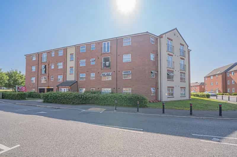 1 Bedroom Apartment for Sale in Solihull