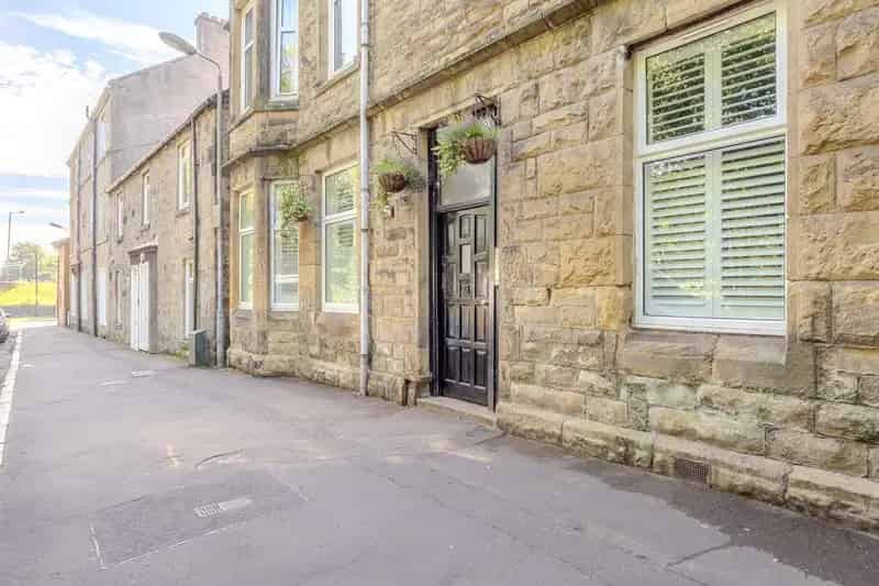 2 Bedroom Flat for Sale West Scotland