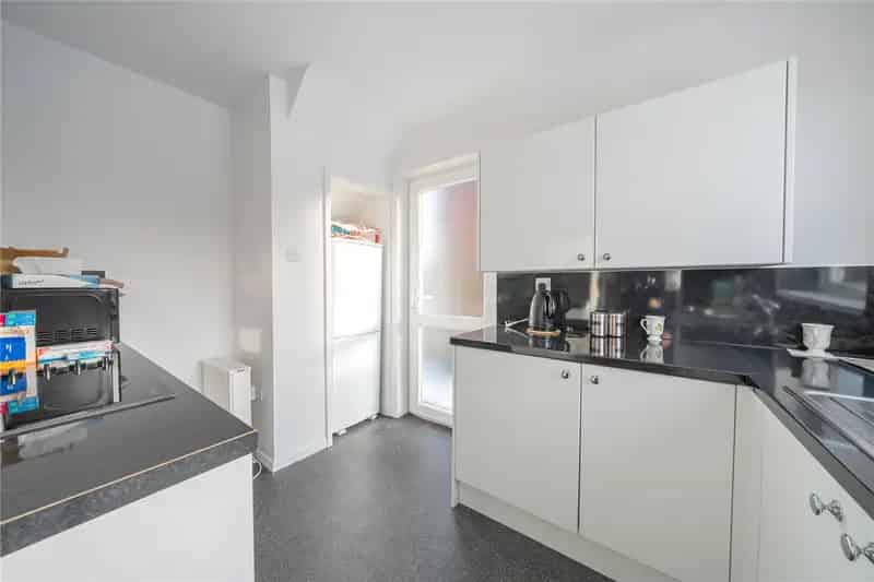 House For Sale , 5, Old Oak Drive, Leeds, England