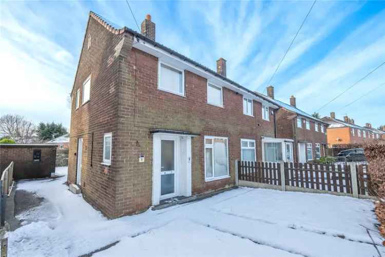 House For Sale in 5, Old Oak Drive, Leeds, England