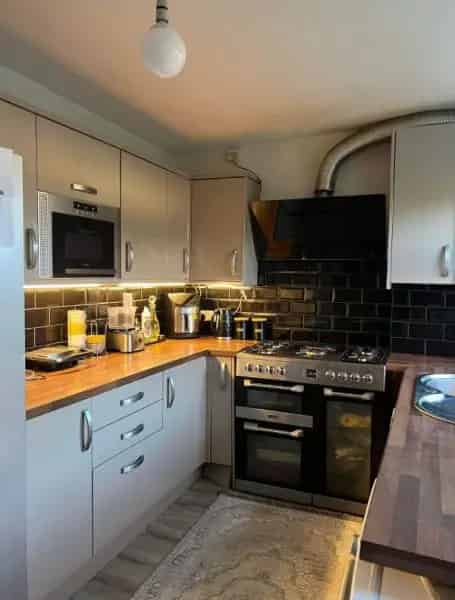 3 Bedroom House with Private Garden Near City Center and School