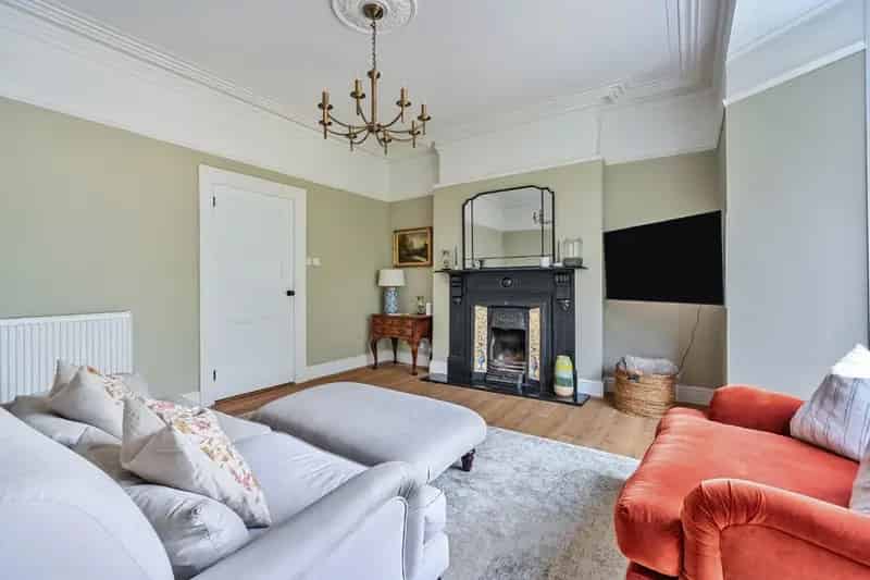 4 Bedroom Georgian House To Let Tehidy Road
