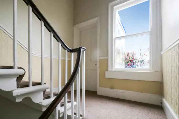 Studio Flat for Sale - First Time Buy or Investment Opportunity