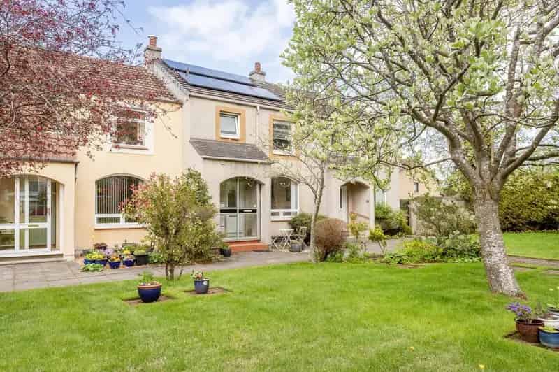 3 Bedroom Terraced House for Sale in Colinton