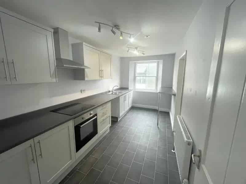 3 Bedroom Maisonette to Rent Newly Refurbished