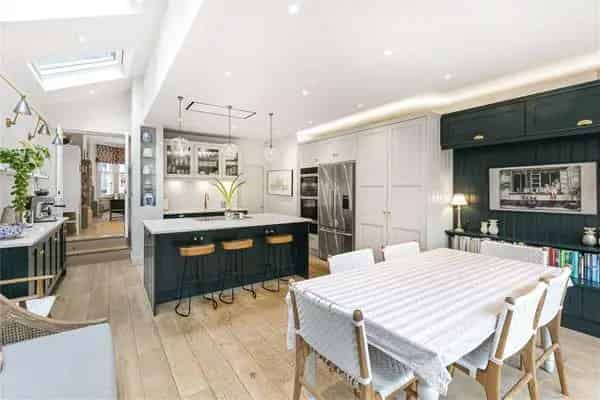 5 Bedroom Family Home London SW18 Elegant Period Features Modern Design