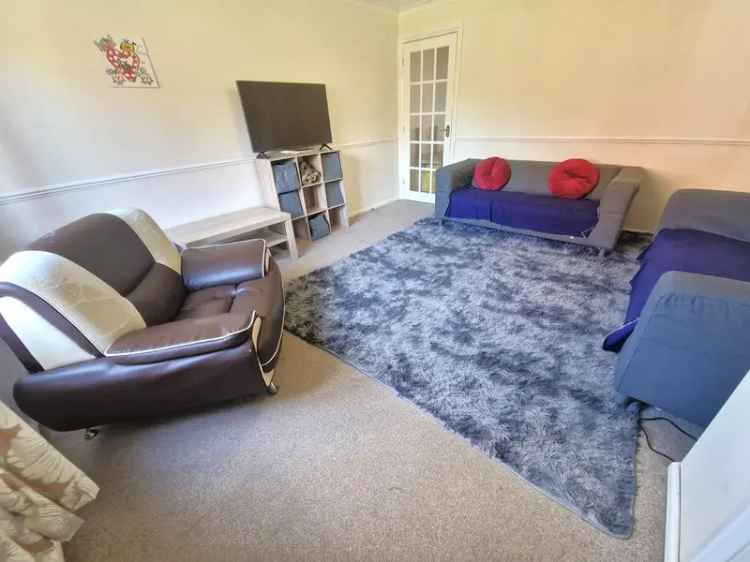 4 bedroom end of terrace house for sale