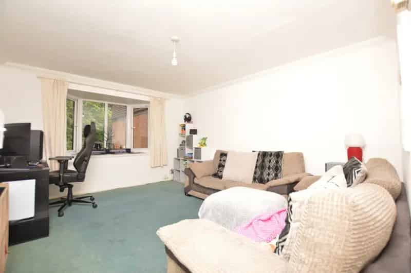 2 Bedroom Flat To Rent Available 07082025