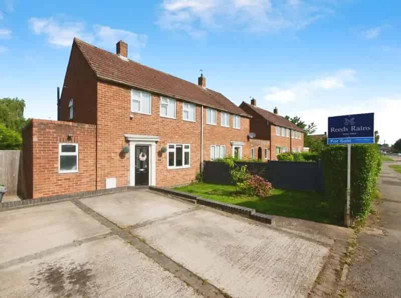 2 Bedroom Semi Detached House for Sale York YO26