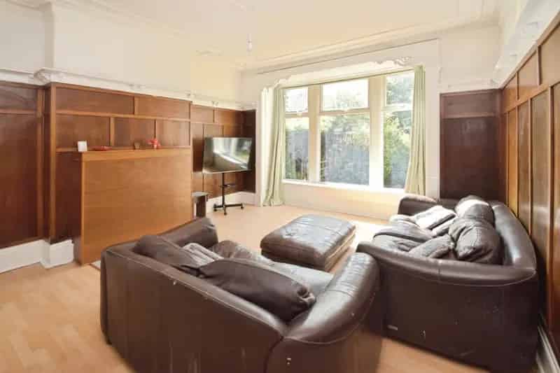 2 bedroom Flat
 For Sale