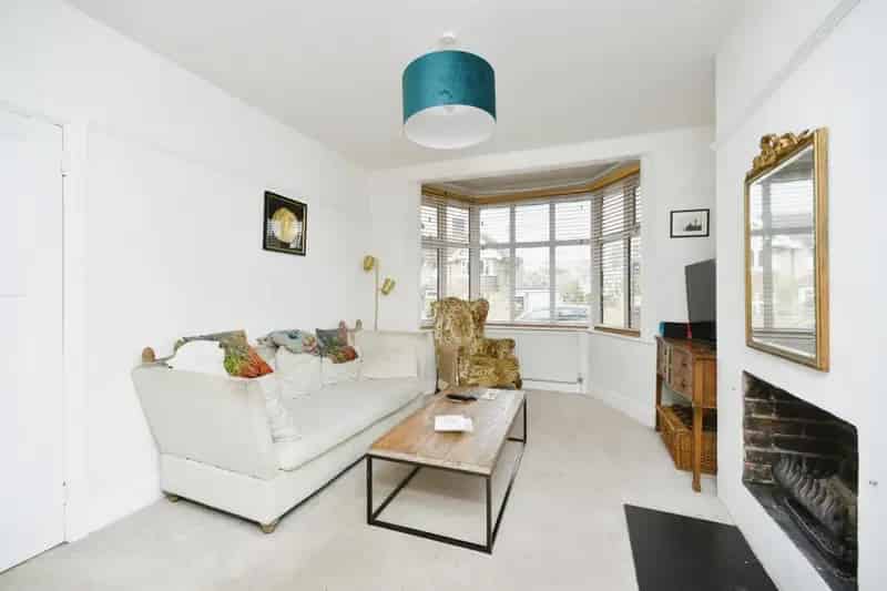 4 Bedroom Semi Detached House For Sale Near Preston Park Station