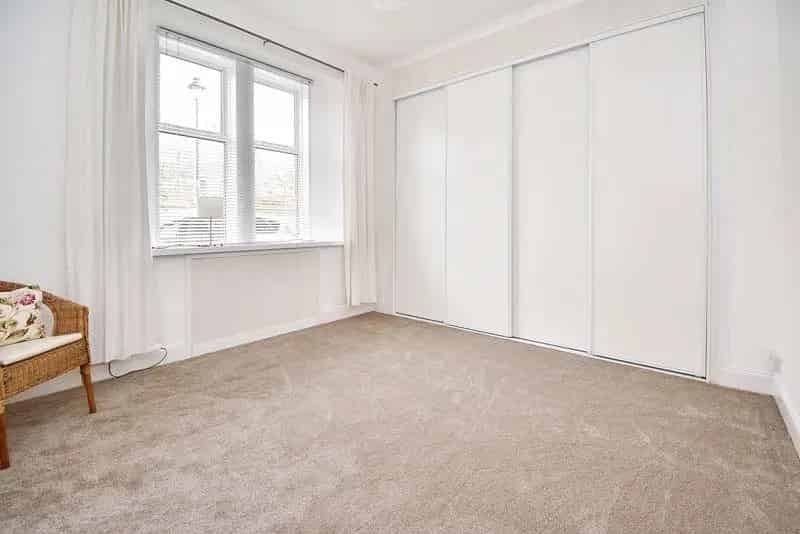 1 Bedroom Apartment for Sale in Kelvin Valley