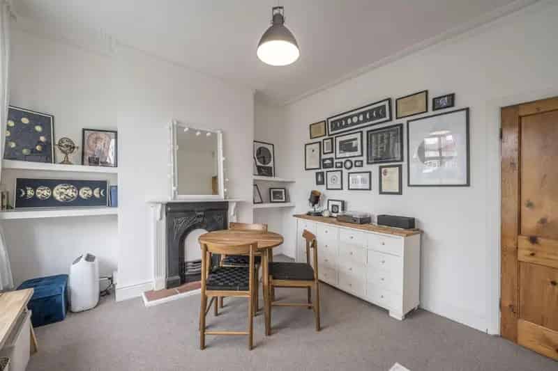 2 Bedroom House For Sale in Harborne