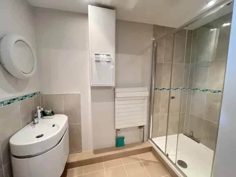 2 Bedroom Apartment in Grade II Listed House