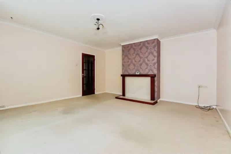 Detached Bungalow Central Village Location