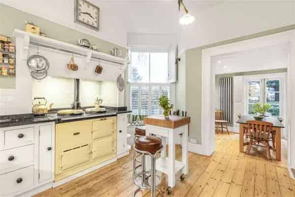 Victorian Family Home Hampton Wick  Elegant Living Spacious Garden