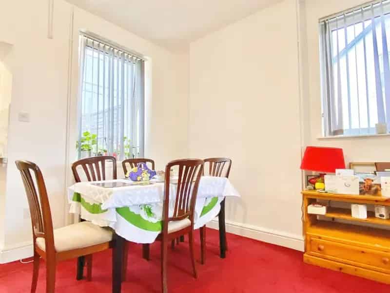 2 Bedroom End Terrace Cottage Great Investment Potential