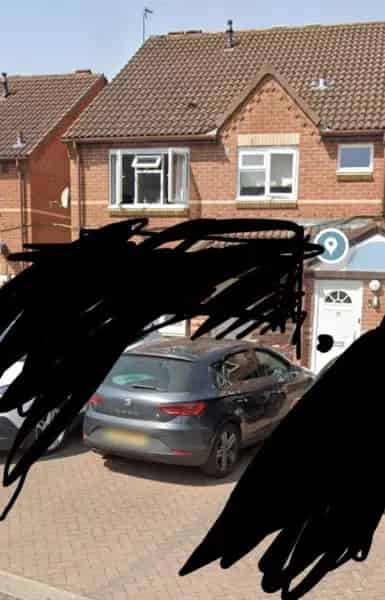 2 Bedroom Flat Own Door Shared Garden Parking Space